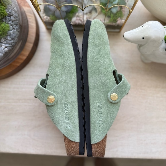 Birkenstock Boston Soft Footbed Suede Leather in Green Tea - Picture 11 of 16